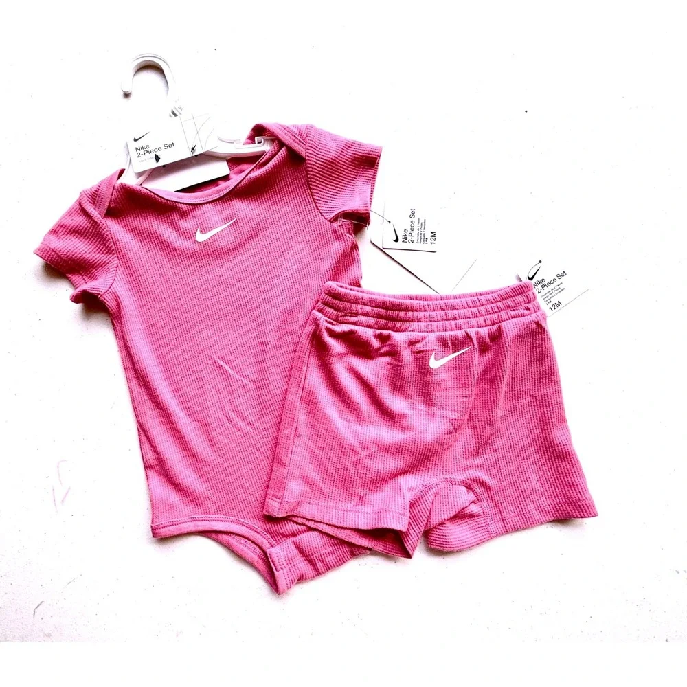 Nike 2-Piece Set Kids 12M Peony Pink New Waffle Knit Bodysuit Shorts NWT